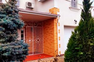 комерційна за адресою Тіниста, 8