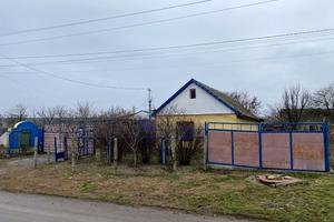 будинок за адресою с. Лугове, Морська, 7