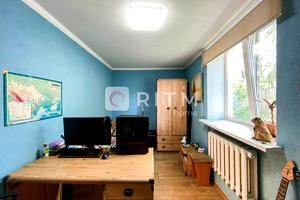 квартира за адресою Макарова вул., 32