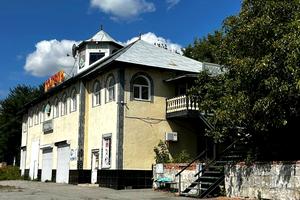 комерційна за адресою Хмельницька, 1