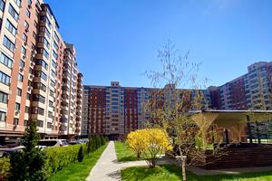 квартира за адресою Співдружності вул., 1