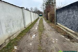участок по адресу набережная Василия Стефаника ул.