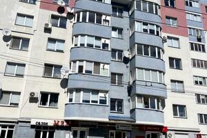 комерційна за адресою Василя Симоненка вул., 45