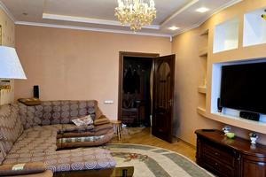 квартира за адресою Плугова вул., 8а