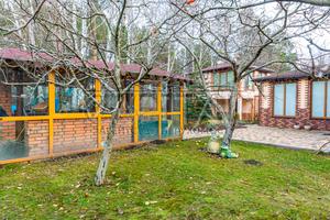 будинок за адресою Будівельників вул.