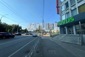 комерційна за адресою Митрополита Василя Липківського вул. (Урицького), 44