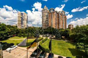 коммерческая по адресу Старонаводницкая ул., 13-Б