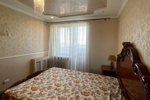квартира за адресою Міцкевича вул., 5
