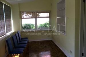 дом по адресу Добровольчих Батальйонів ул. (Панфіловців)