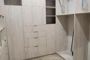 будинок за адресою Набережна вул.