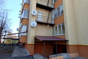 комерційна за адресою вул. Ясна, 7б