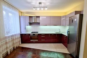 квартира по адресу Лебединская ул., 3