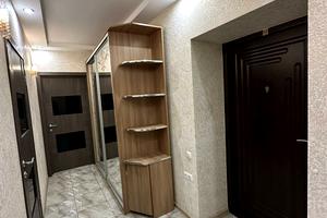 квартира за адресою Хотинська вул., 12
