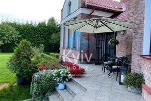 будинок за адресою Лугова вул.
