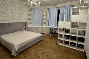будинок за адресою Стежки вул.