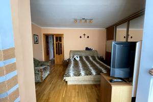 квартира за адресою Монастирського, 40