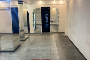 комерційна за адресою Свободи просп., 44