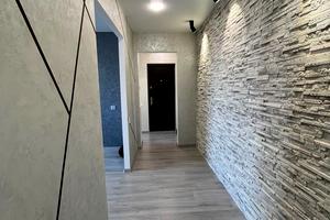 квартира за адресою Наддніпрянський просп. (50 років СРСР), 11
