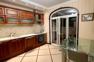 квартира по адресу Николая Амосова ул., 4