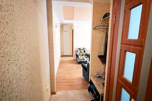 квартира за адресою Михайла Комарова вул., 2а