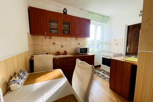 квартира за адресою Миколи Зерова вул., 11