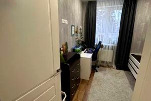 квартира за адресою Льва Ландау просп. (50-річчя СРСР), 52ж