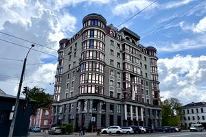 коммерческая по адресу Степана Бандеры ул., 21