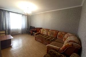 квартира за адресою Нескорених вул. (Героїв Праці), 4
