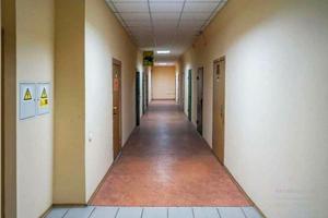 комерційна за адресою Польова вул., 21