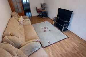 квартира за адресою Космонавтів вул., 86