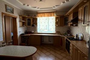 будинок за адресою с. Крихівці, Сірка Івана вул., 27