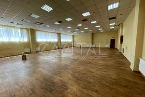 комерційна за адресою Бориспільська вул., 19Б