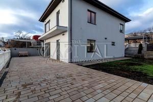 будинок за адресою Монтажників вул., 123
