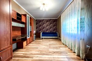будинок за адресою Шкільна вул., 19
