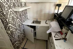 комерційна за адресою Данила Галицького пл., 4