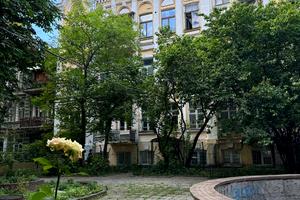 коммерческая по адресу Евгения Чикаленко ул. (Пушкінська), 8-Б