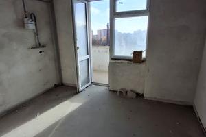 квартира за адресою Тролейбусна вул., 5