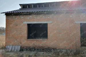 будинок за адресою центральна, 1