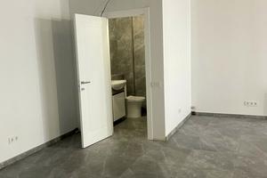 комерційна за адресою Михайла Максимовича вул. (Онуфрія Трутенка), 24-В