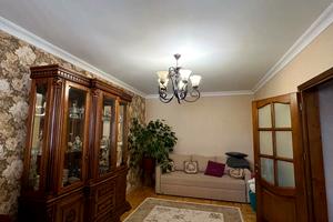 квартира за адресою Гната Хоткевича вул., 75А