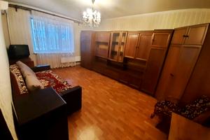 квартира за адресою Срібнокільська вул., 4