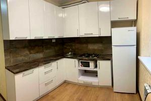квартира за адресою Космічна вул., 11