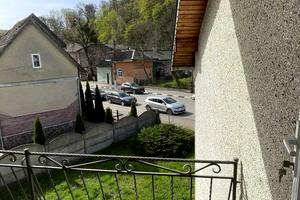 будинок за адресою Галич, Коновальця