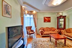 квартира за адресою Євгена Коновальця вул. (Щорса), 32-В