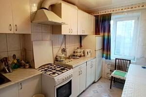 квартира за адресою Героїв просп., 11