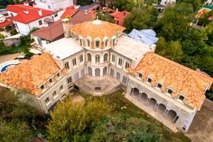 комерційна за адресою Валерія Самофалова вул. (Каманіна), 22а