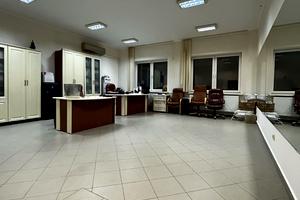 комерційна за адресою Євгена Коновальця вул. (Щорса), 36-Б