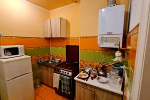 квартира за адресою Залізнична вул., 12