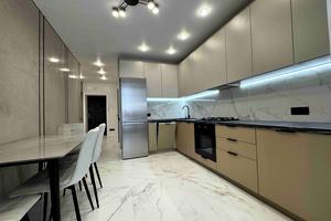 квартира за адресою Степана Бандери вул., 32/2