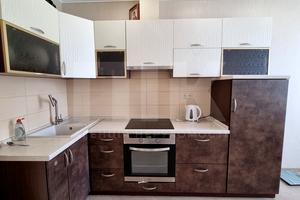 квартира за адресою Анни Ахматової вул., 32/18
